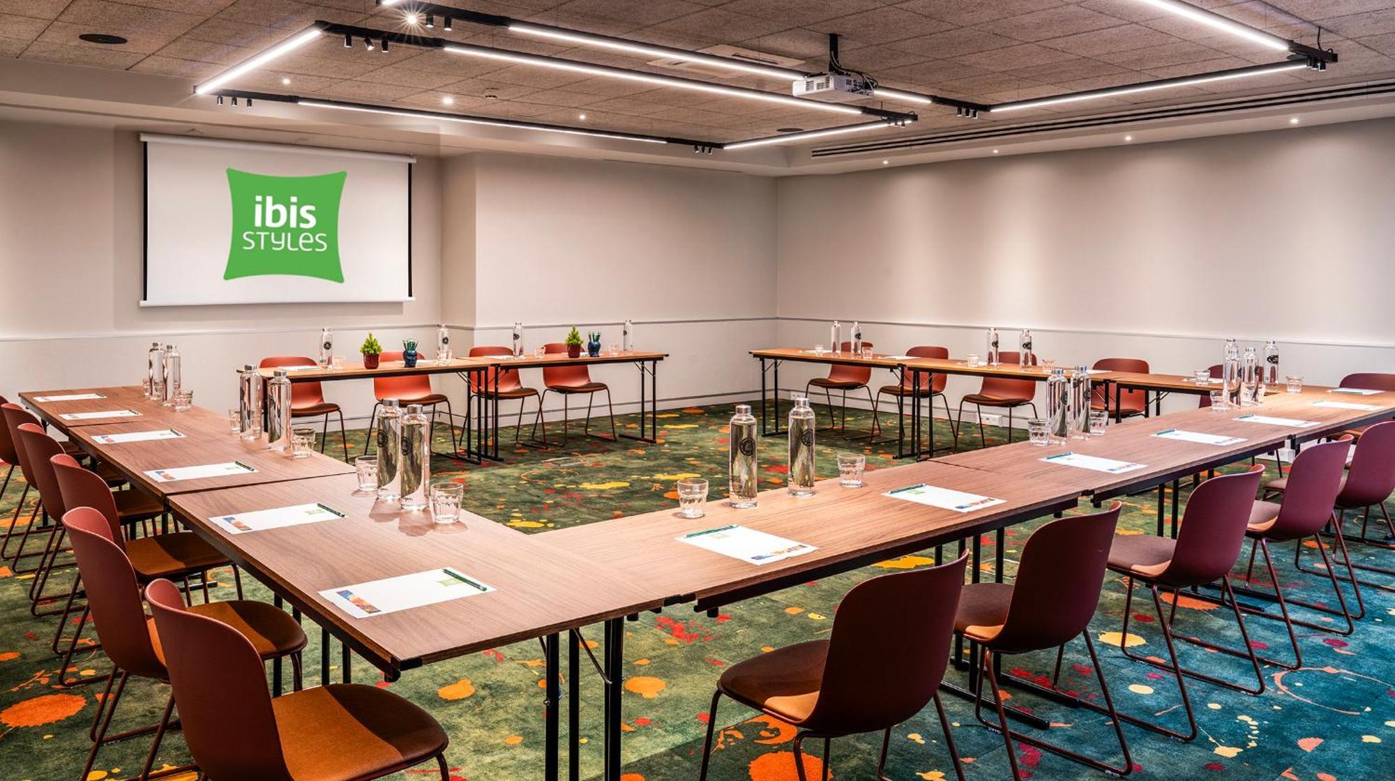 Ibis Styles Barcelona Hotel 4*